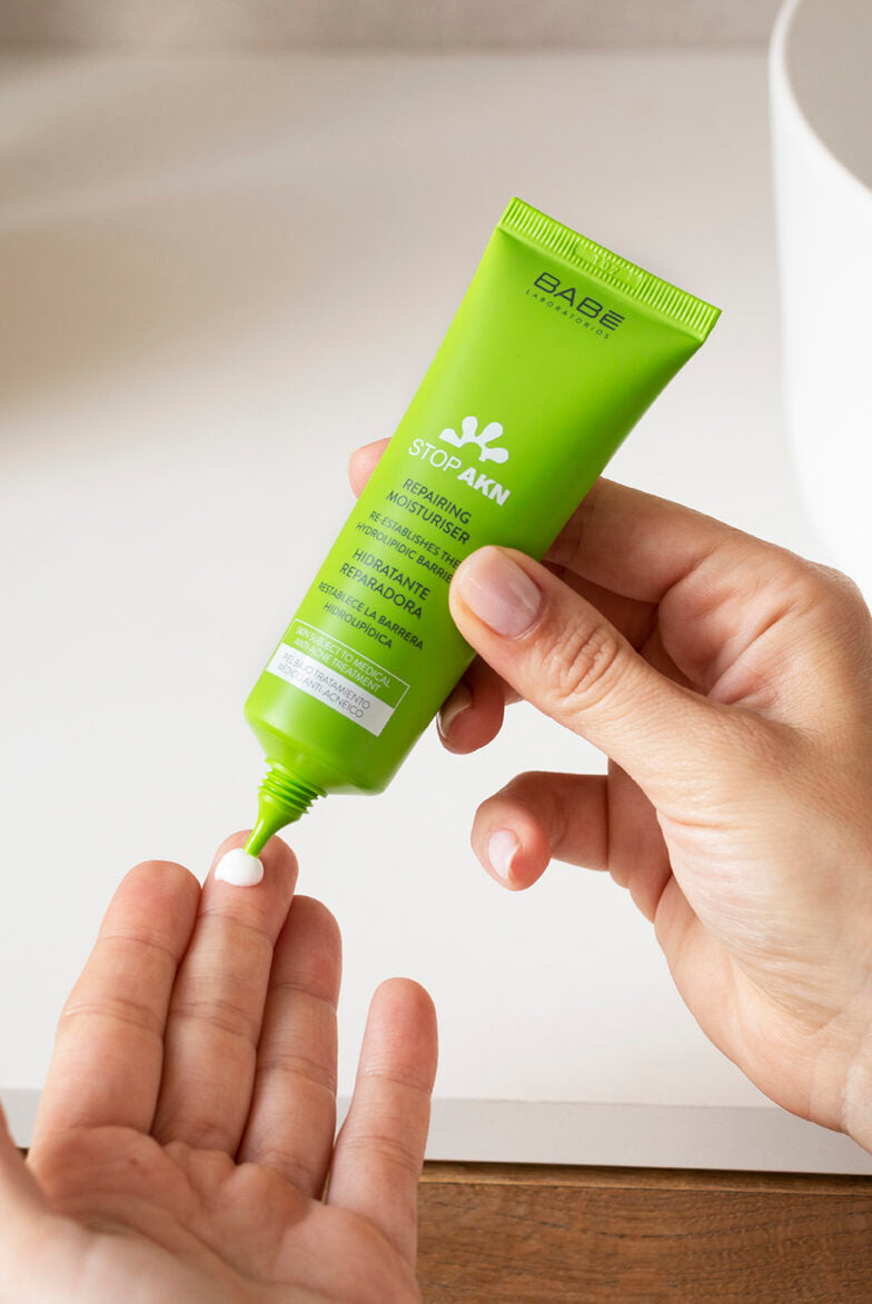 BABÉ Stop AKN Repairing Moisturiser